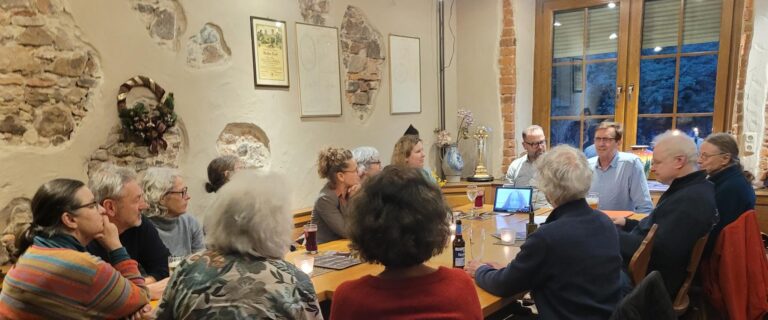 Intensiver und konstruktiver Austausch bei unserer ersten gemeinsamen öffentlichen Sitzung der Grünen Liste Gengenbach und der Grünen Kreistagsfraktion!