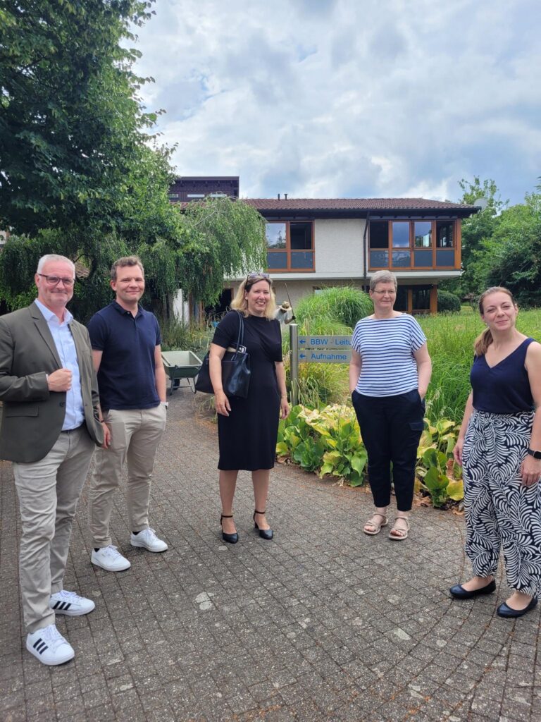 Besuch im CJD Berufsbildungswerk Offenburg: Berufliche Rehabilitation stärkt Teilhabe und Fachkräftesicherung